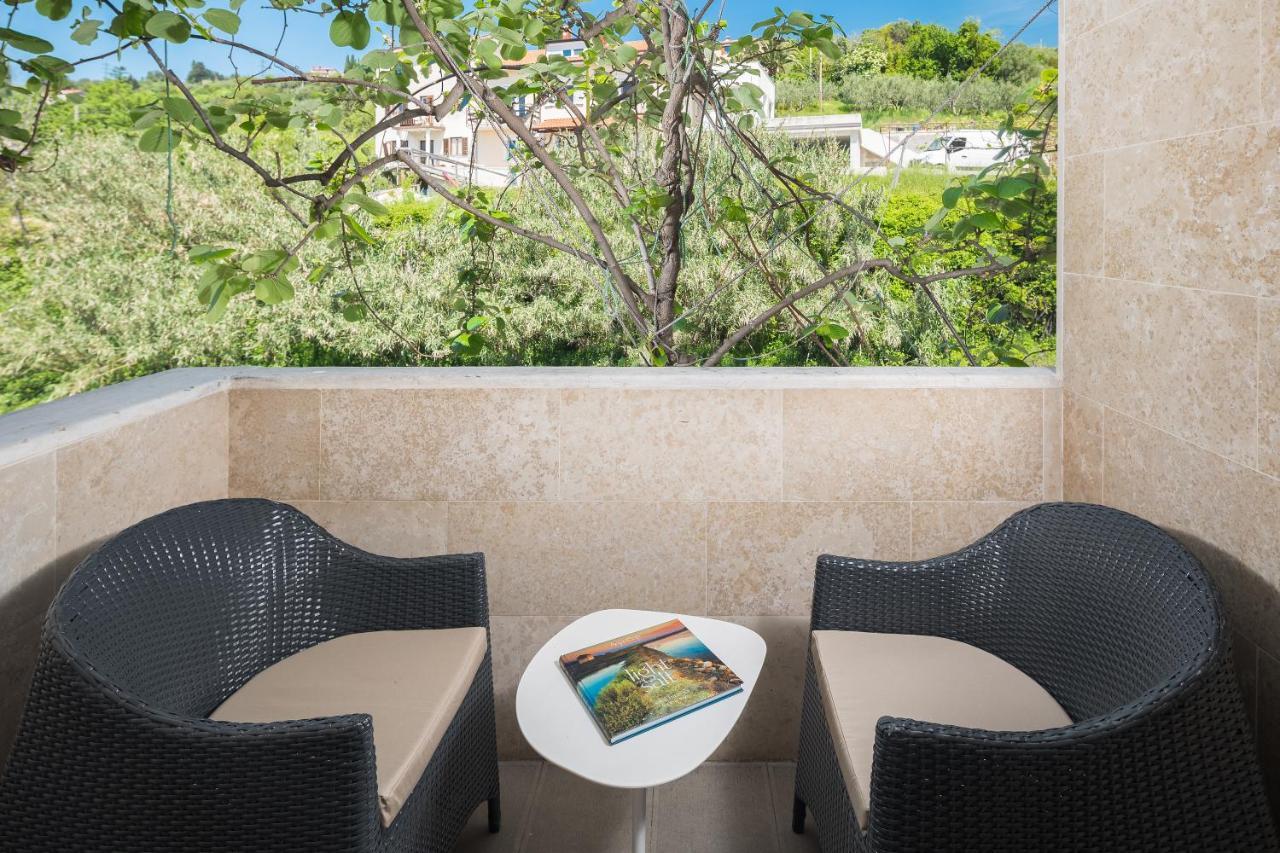 Hotel Tomi Portoroz Bagian luar foto