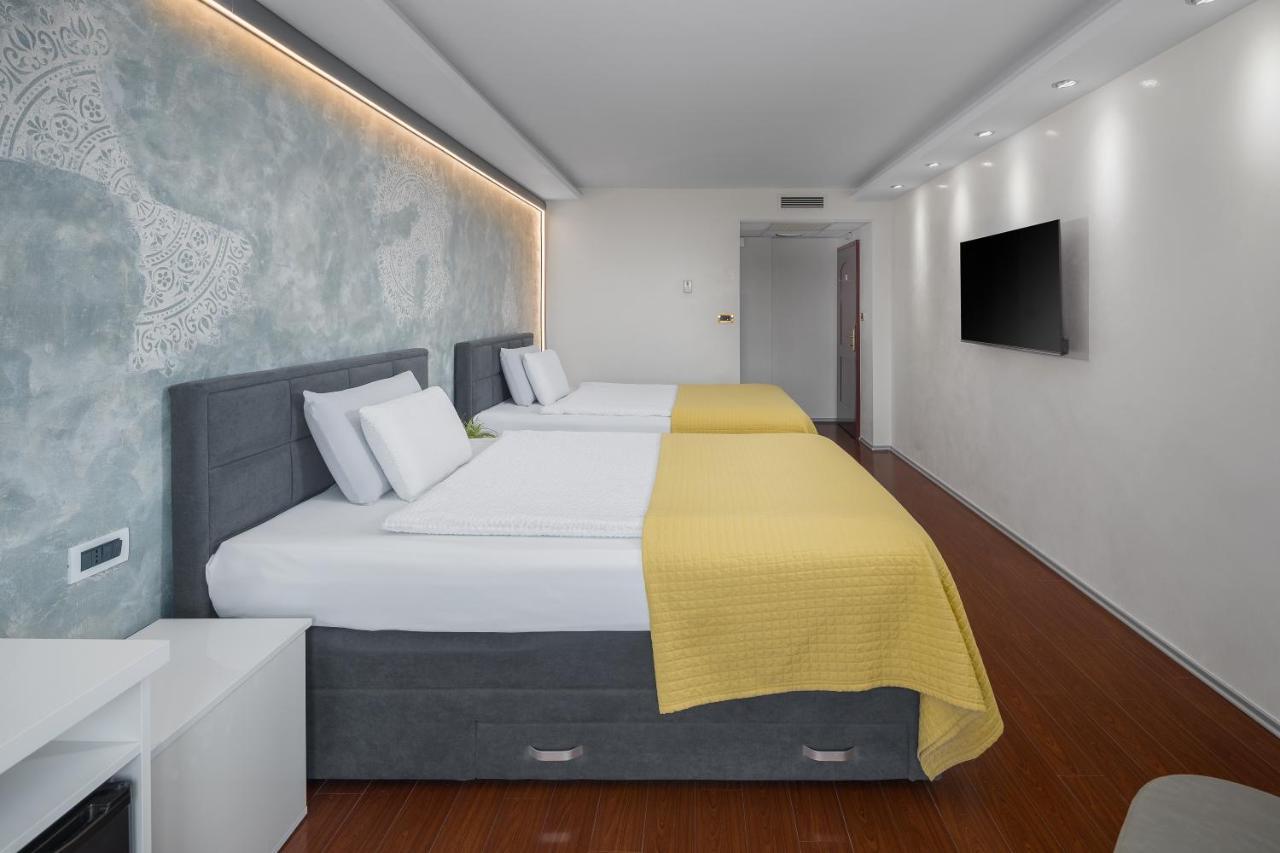 Hotel Tomi Portoroz Bagian luar foto
