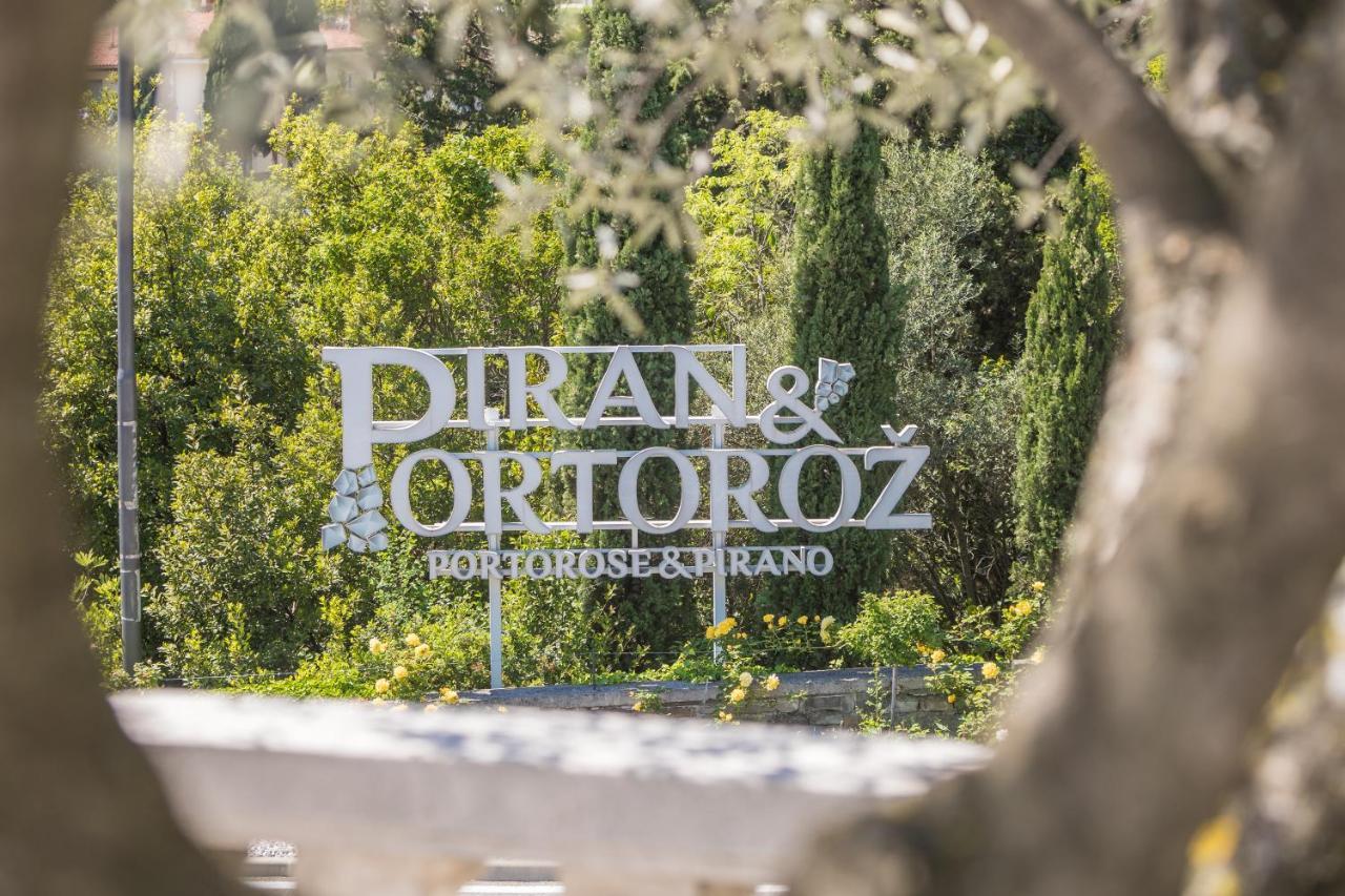 Hotel Tomi Portoroz Bagian luar foto